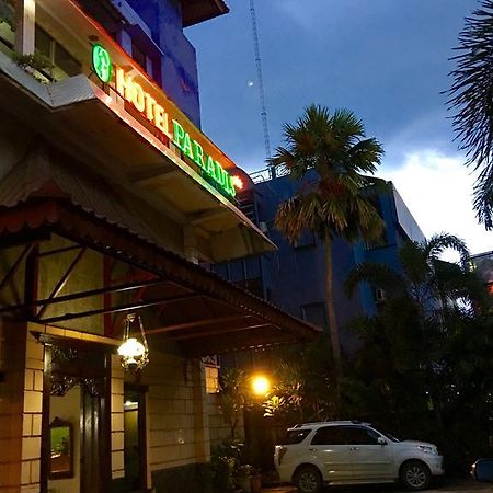 Le Paradis Hotel Palembang Buitenkant foto