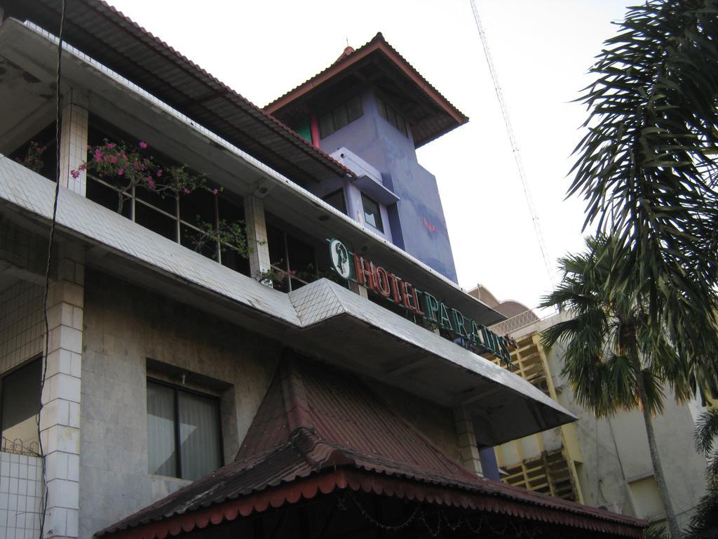 Le Paradis Hotel Palembang Buitenkant foto