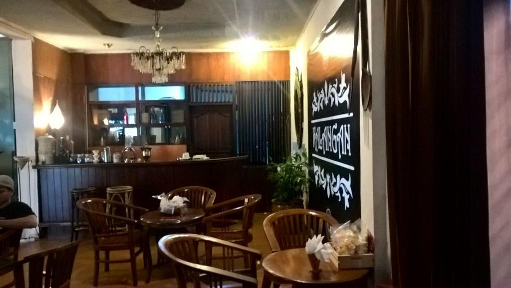 Le Paradis Hotel Palembang Buitenkant foto